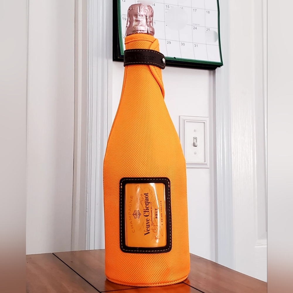 Veuve Cliquot Insulated Neoprene Champagne Bottle Sleeve